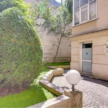 Appartamento Modern & Colourful 3bd For 9 Guests In Le Marais!