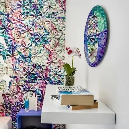 Modern & Colourful 3bd For 9 Guests In Le Marais! * פריז
