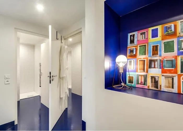 Modern & Colourful 3bd For 9 Guests In Le Marais! *